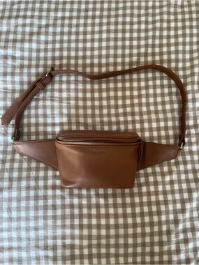 MANDRN Remy leather belt bag